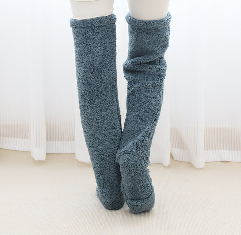 Lurviga overknee-sockor i ljuslila