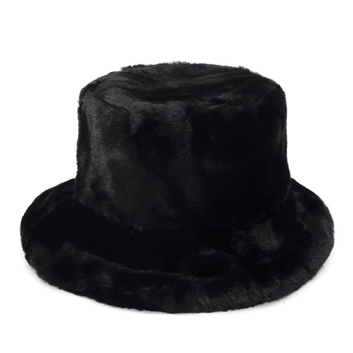 Fluffig buckethatt i fuskpäls med leopardmönster