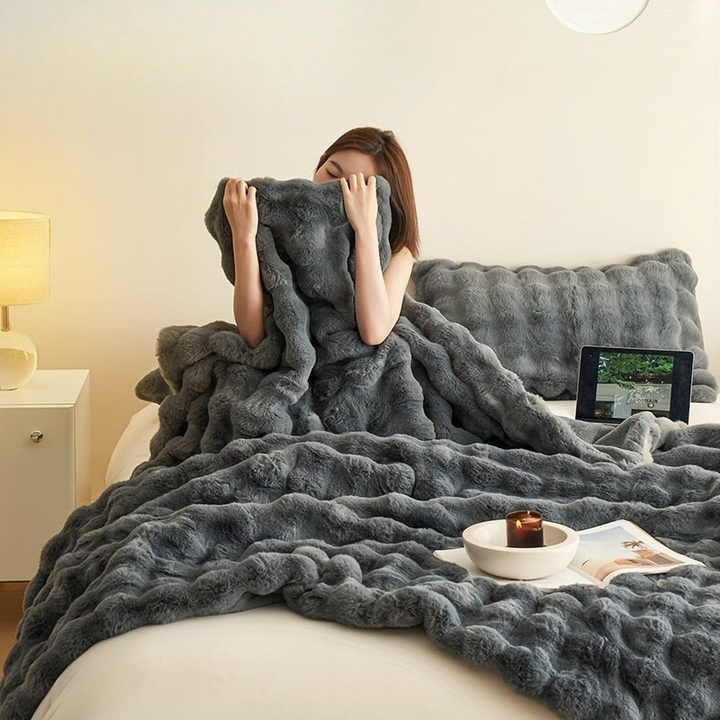 Dubbelsidig Fleece Filt – Mjuk, Varm &amp; Stilren för Alla Säsonger
