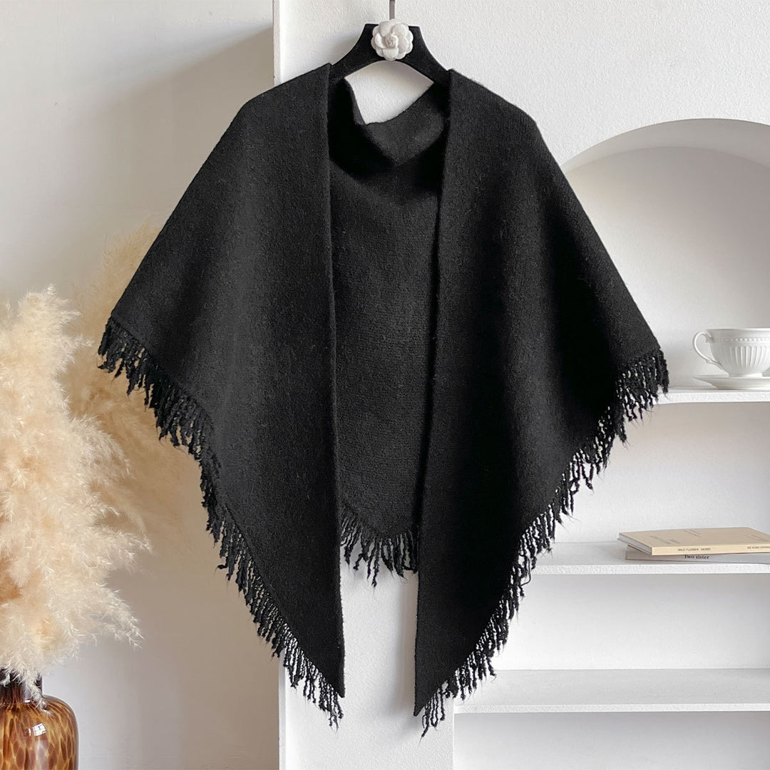 Rosabeige stickad halsduk med fransar