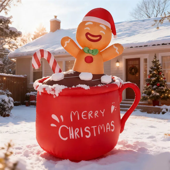 Uppblåsbar pepparkaksgubbe i en kakaokopp