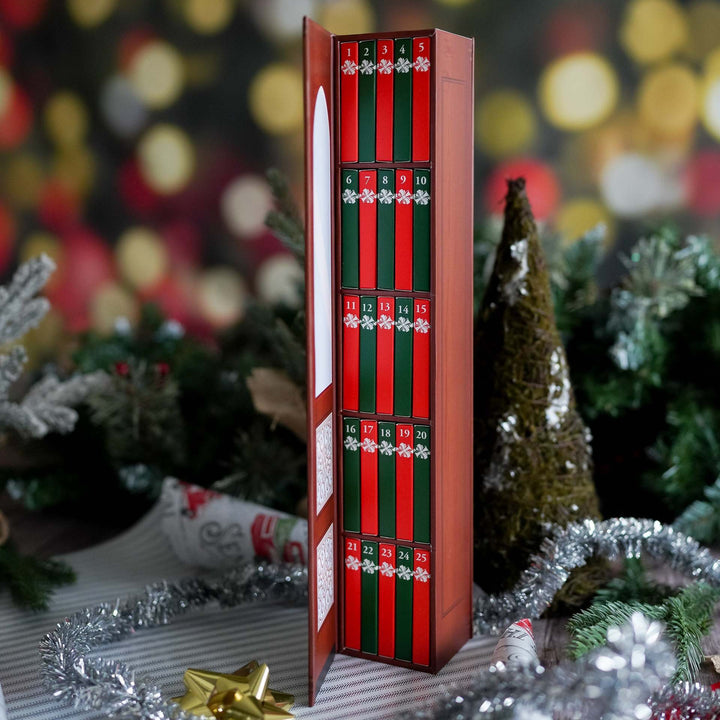Adventskalender som bokhylla med miniböcker