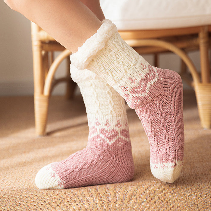 Myslunda Mysiga golvsockor med hjärtmönster och halkfria prickar