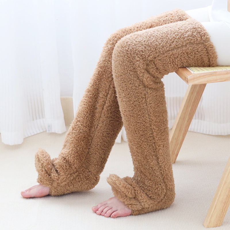 Mjuka knävärmare i fluffig mikrofiber med öppen tå