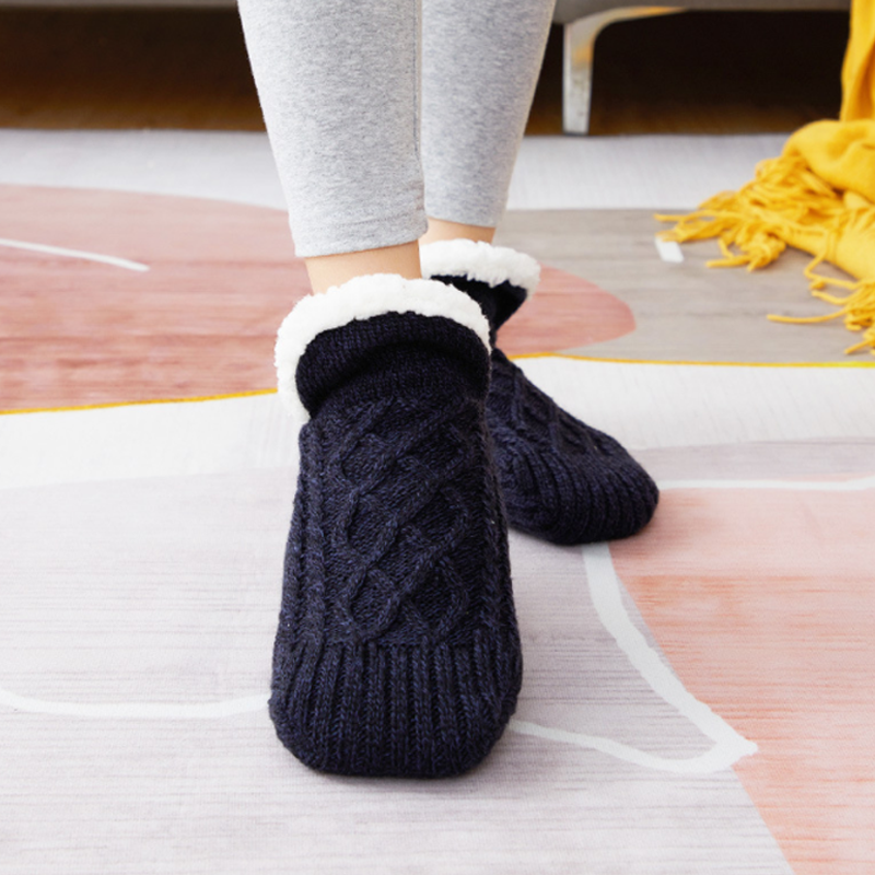 Myslunda™ Stickade sockor med mjukt foder och halkskydd