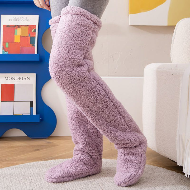 Lurviga overknee-sockor i ljuslila