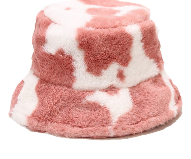 Fluffig buckethatt i fuskpäls med leopardmönster