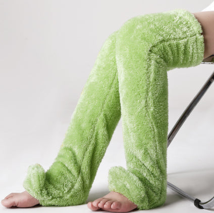 Lurviga overknee-sockor i ljuslila