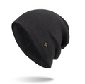 Stickad slouchmössa med plyschfoder