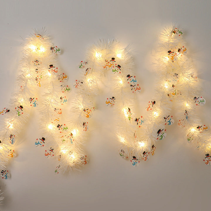 Julgirlang med LED och tomtar