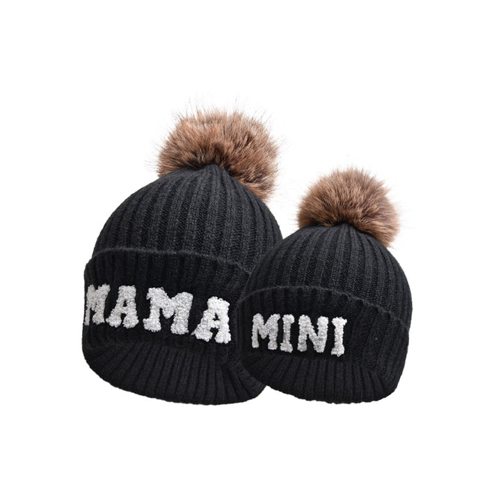 Myslunda Ribbstickad MAMA-mössa med pompom, även som mamma-barn-set