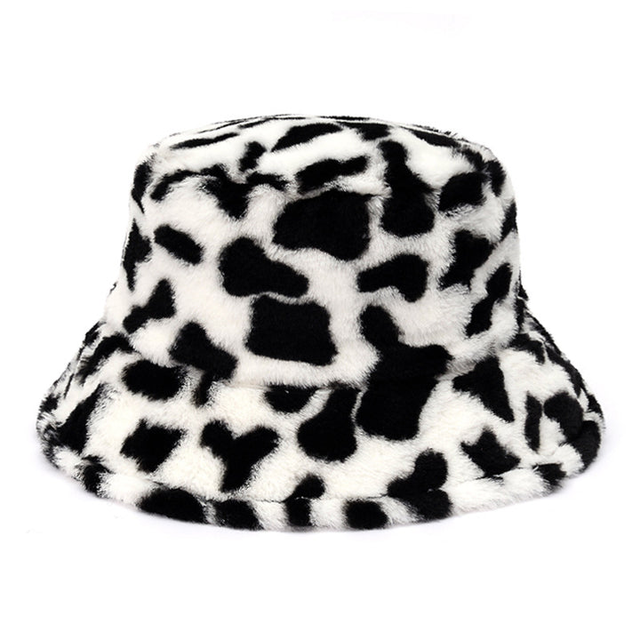 Fluffig buckethatt i fuskpäls med leopardmönster