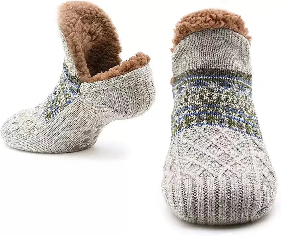Mysiga fleecefodrade strumpor med snömönster och halkskydd